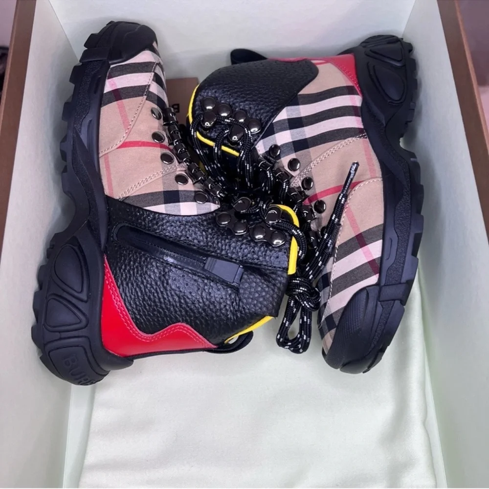 Burberry Vintage Check Logo Tor Hiking Boots